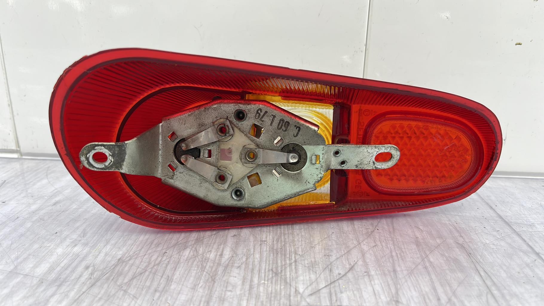 Fanale posteriore principale sinistro (luci) RENAULT R4 Gasolina - 1