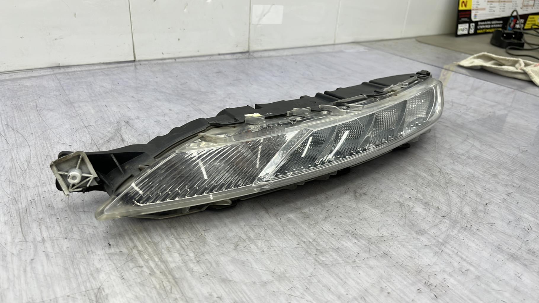 Luce di marcia diurna anteriore sinistra CITROEN C4 GRAND PICASSO 2 PHASE 1 Diésel - 1