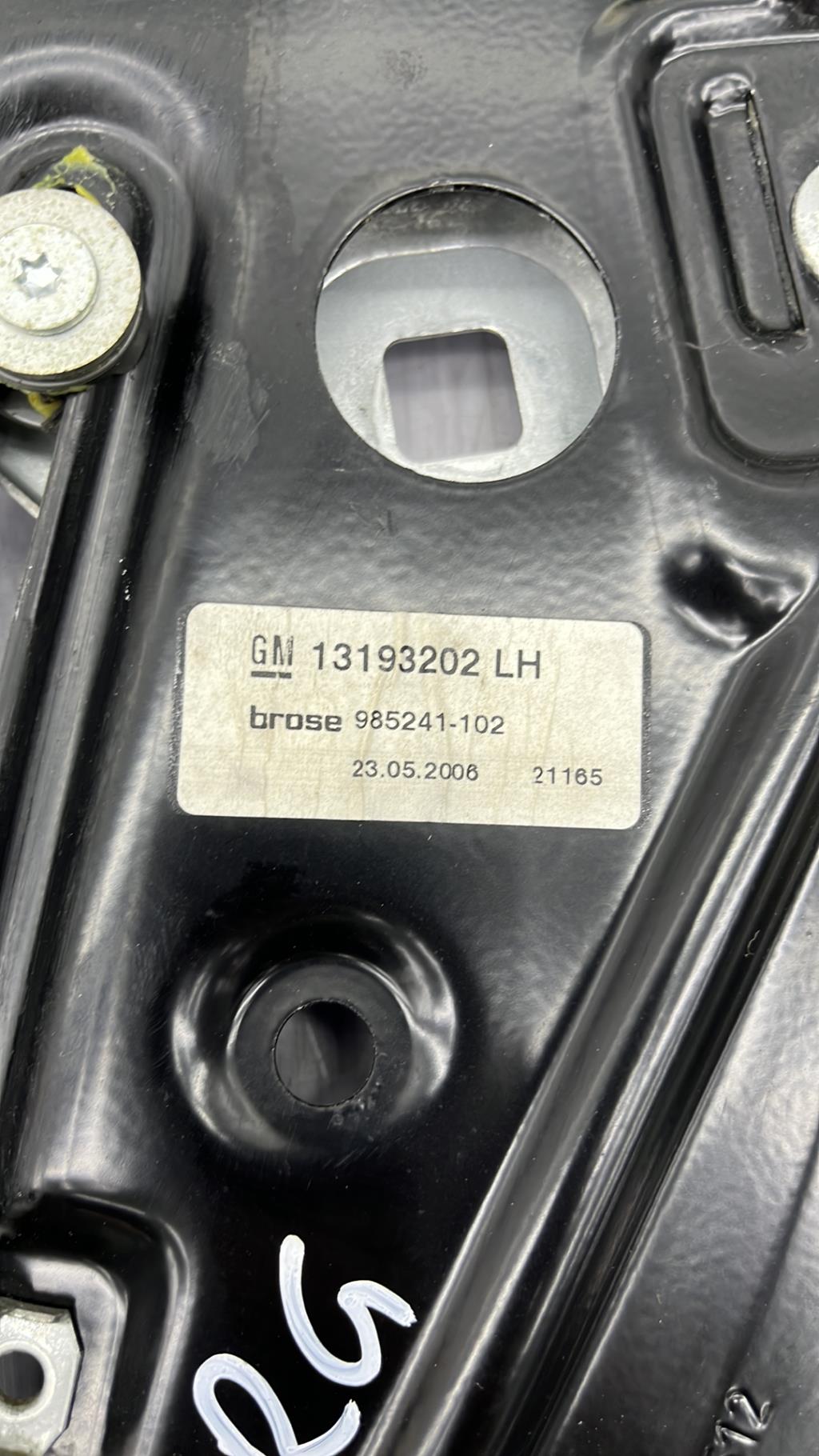 Alzacristalli elettrico posteriore sinistro OPEL ASTRA H TWINTOP CABRIOLET Diésel - 1