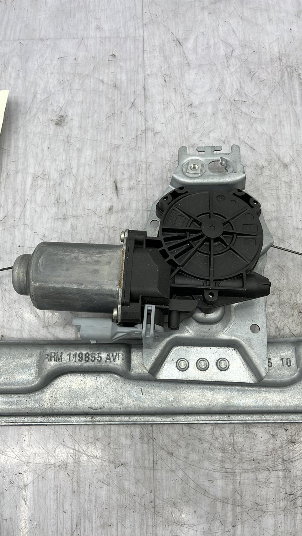Alzacristalli elettrico anteriore destro PEUGEOT 207 PHASE 2 Diésel - 1