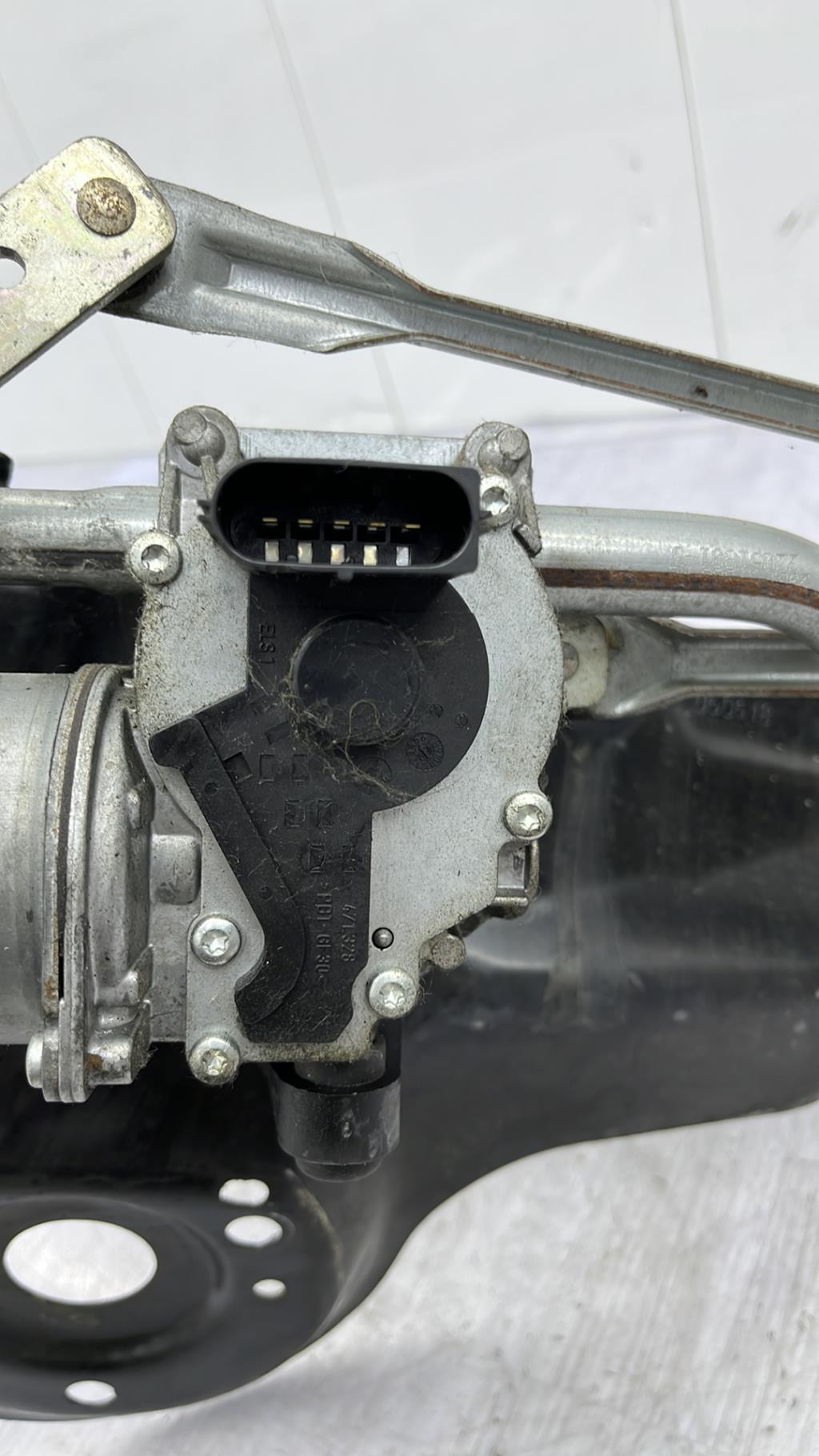 Motore tergicristallo anteriore FORD FIESTA 5 PHASE 1 Diésel - 1