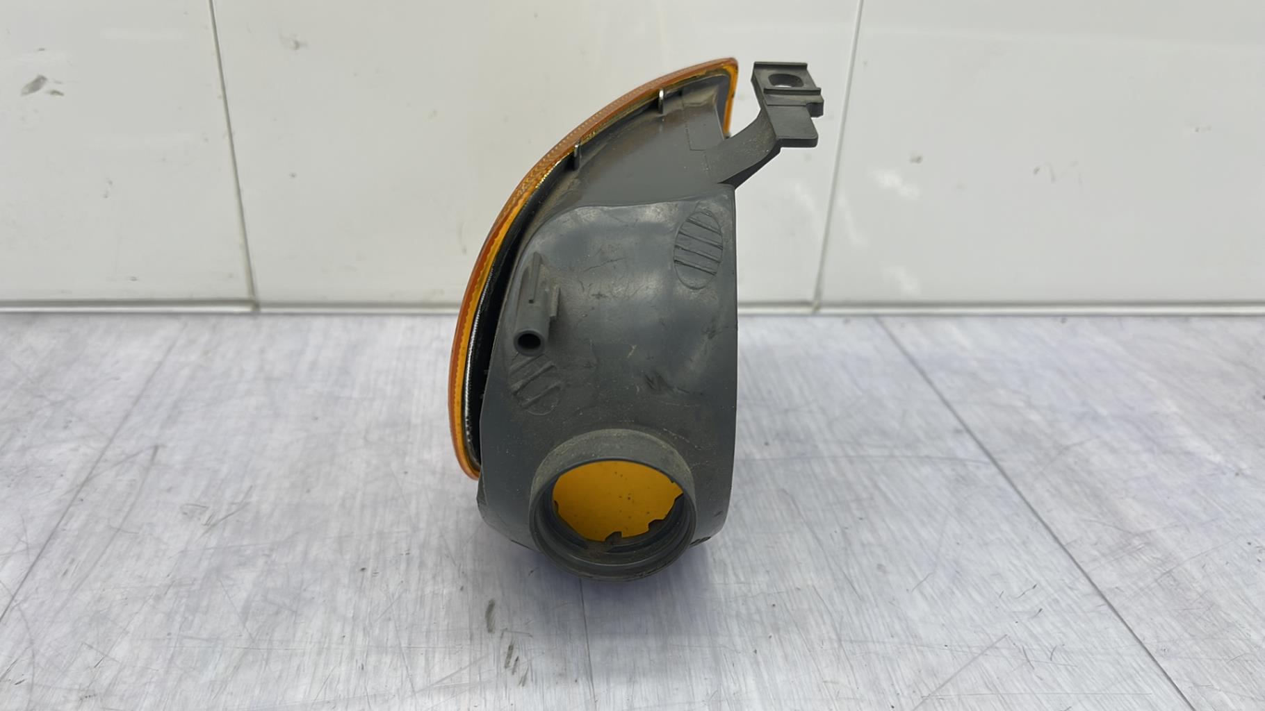 Gruppo ottico anteriore secondario sinistro (luci)(freccia) VOLKSWAGEN POLO 3 PHASE 1 Gasolina - 1