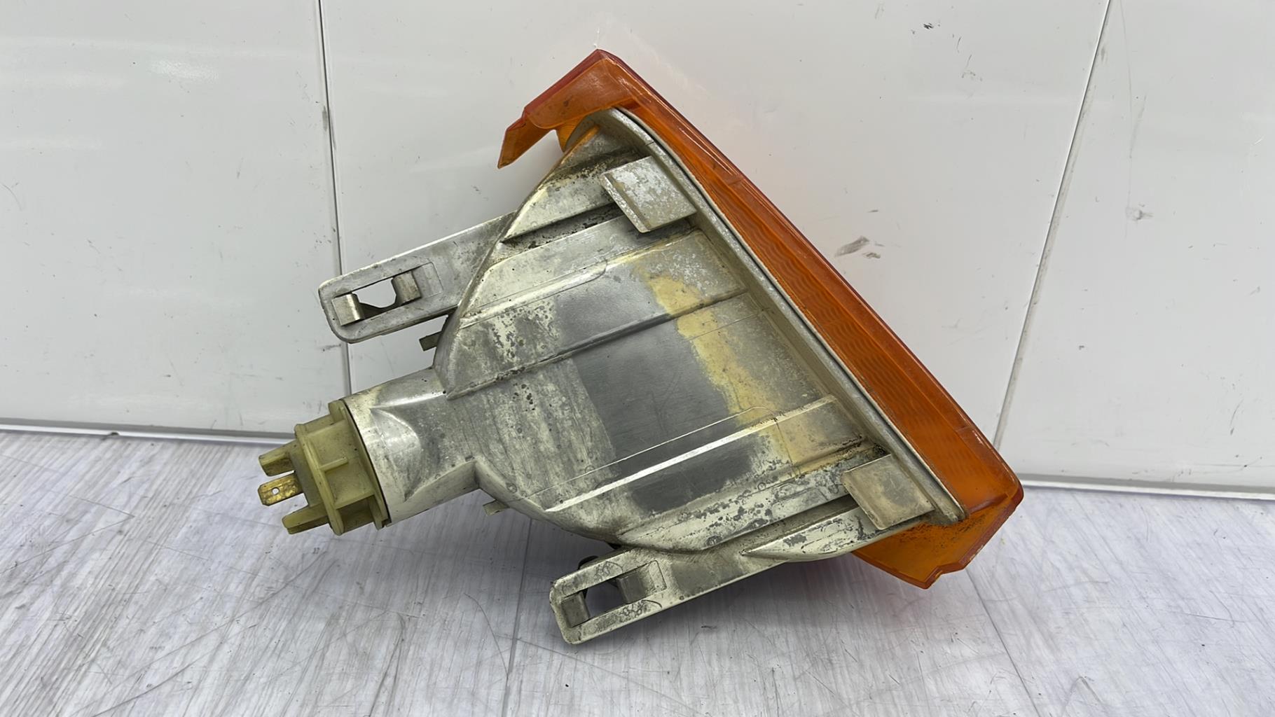 Optique avant secondaire gauche (feux)(clignotant) OPEL ASCONA C Essence - 1
