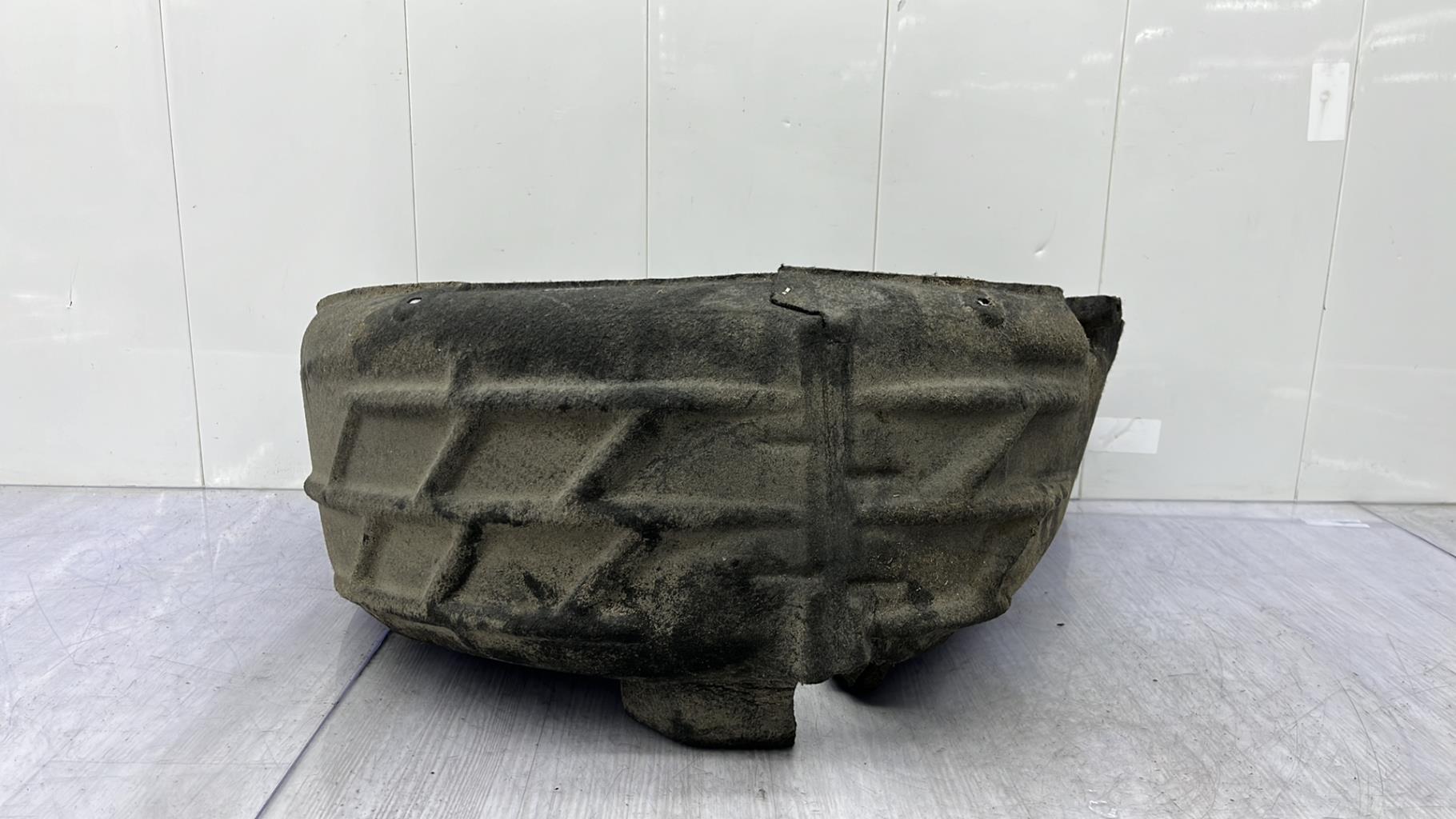 Parasale posteriore destro VOLKSWAGEN POLO 6 PHASE 1 Gasolina - 1
