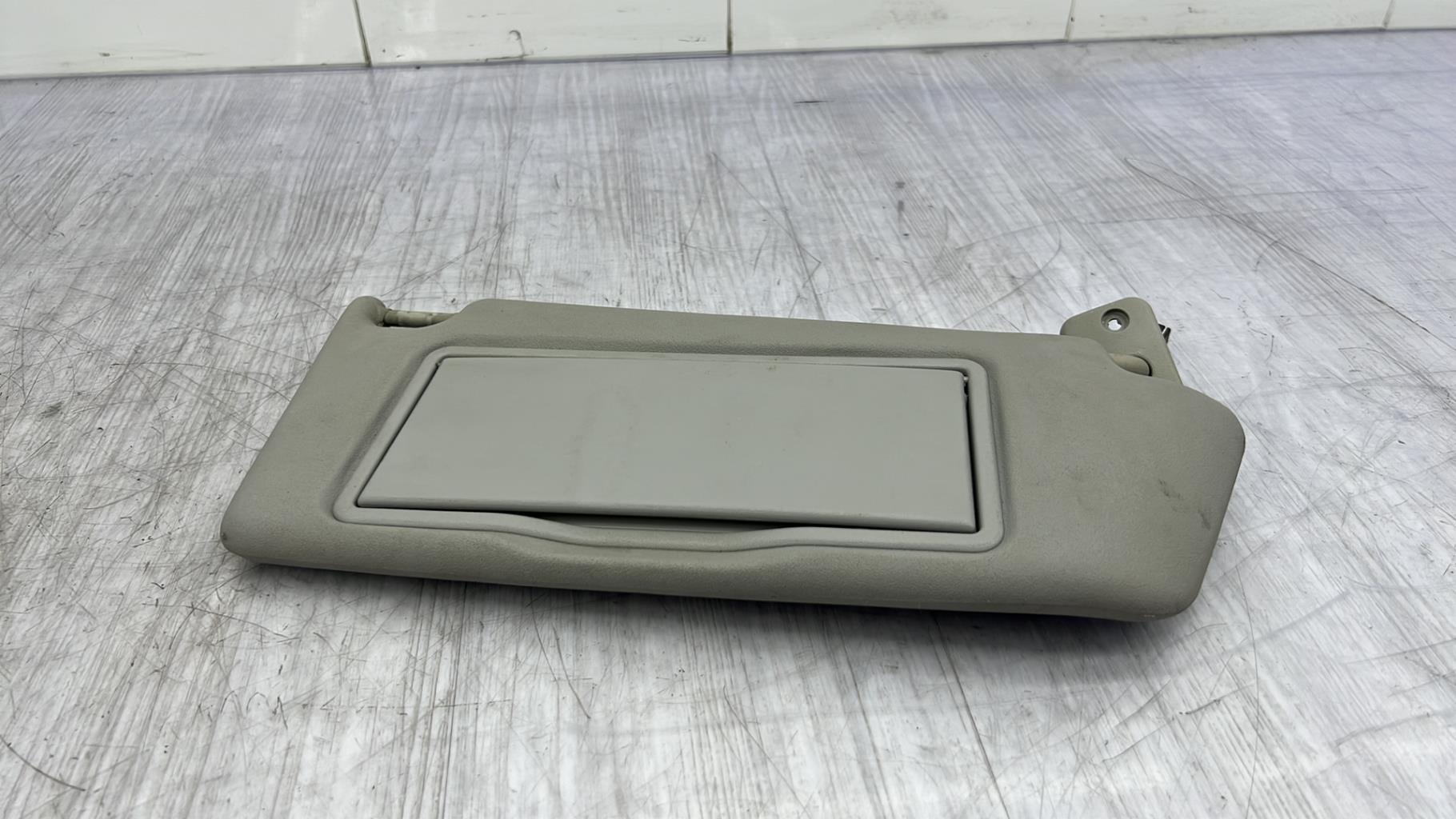 Visiera parasole destra OPEL ASTRA H PHASE 1 BREAK Diésel - 1
