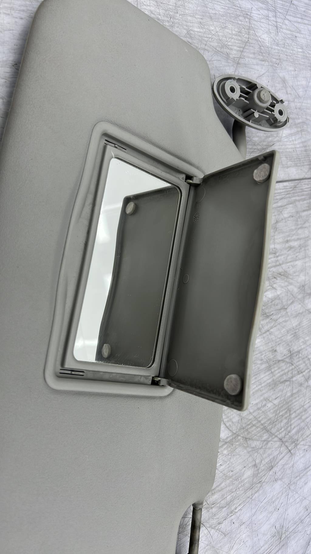 Visiera parasole sinistra FORD FIESTA 5 PHASE 1 Diésel - 1