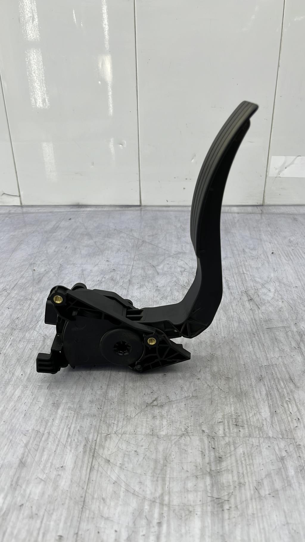 Pedale d'accelerateur RENAULT CLIO 4 PHASE 2  - 1