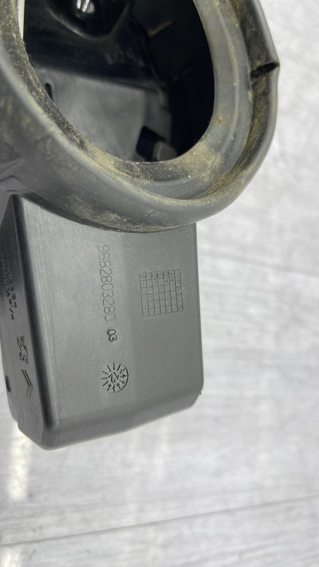Sportello carburante PEUGEOT 3008 1 PHASE 1 Diésel - 1