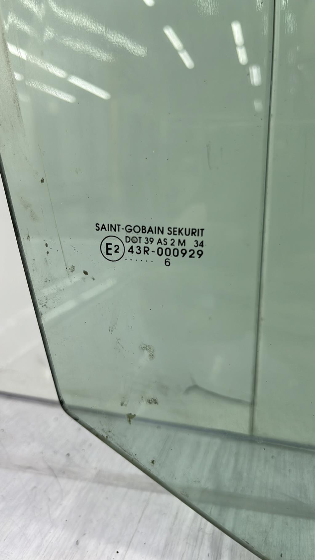 Vitre avant droit CITROEN C8 Diesel - 1