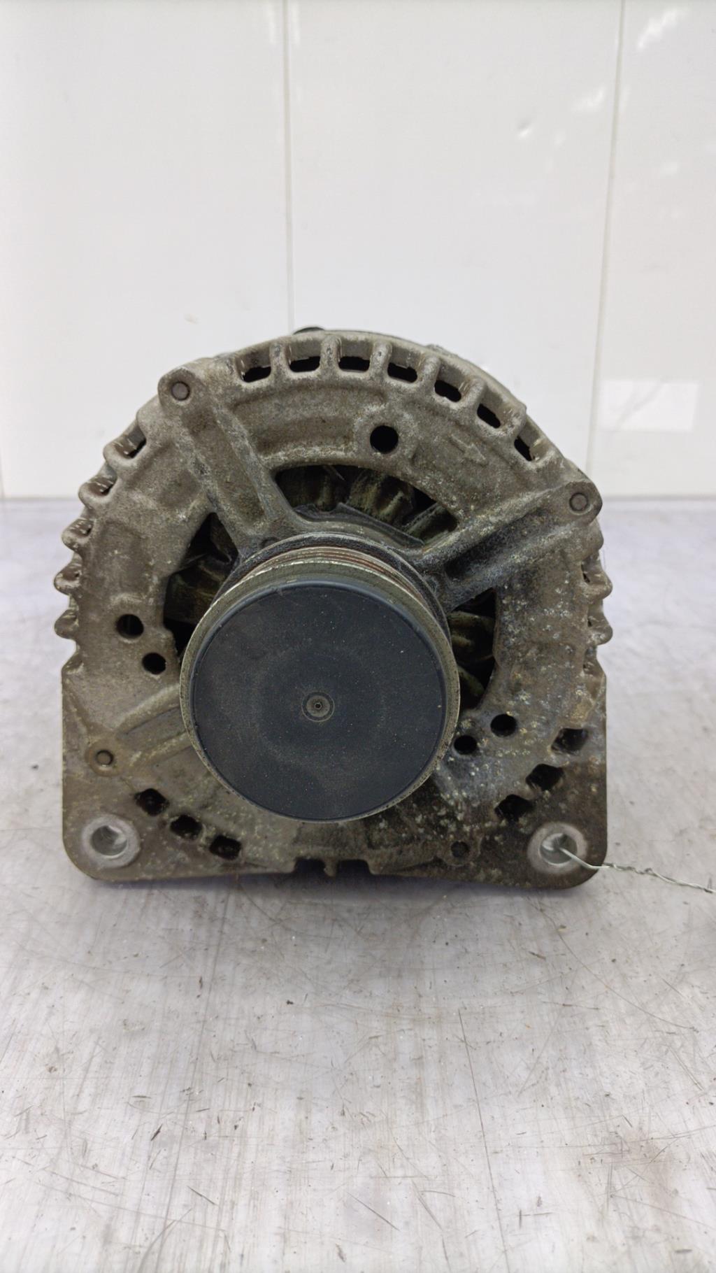 Alternatore VOLKSWAGEN PASSAT 5 CC COUPE Diésel - 1