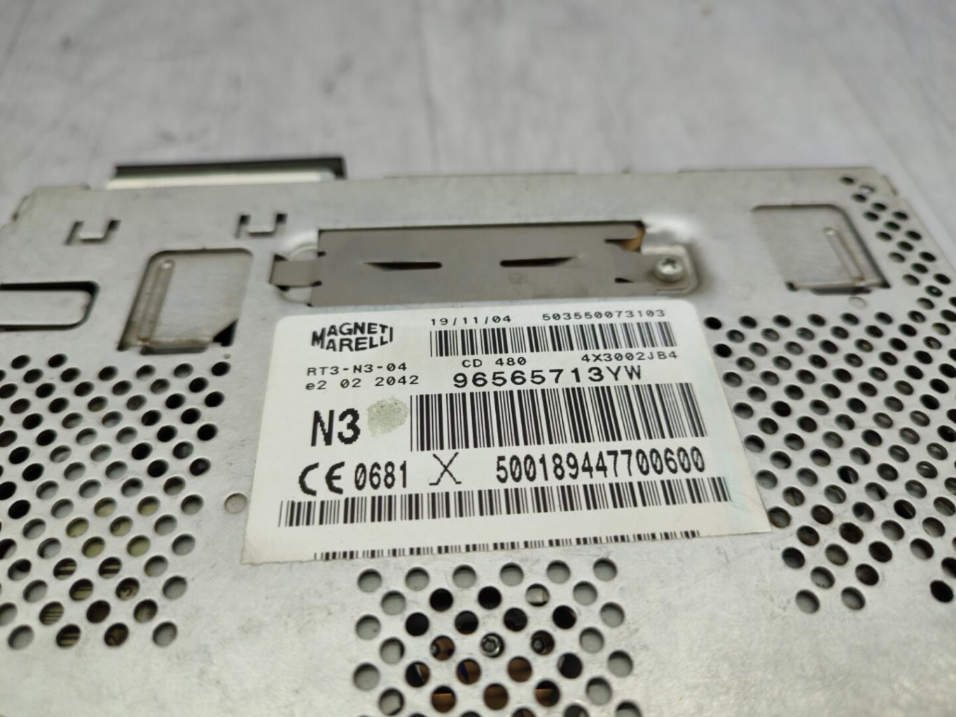 Autoradio originale CITROEN C5 1 PHASE 2 Diésel - 1