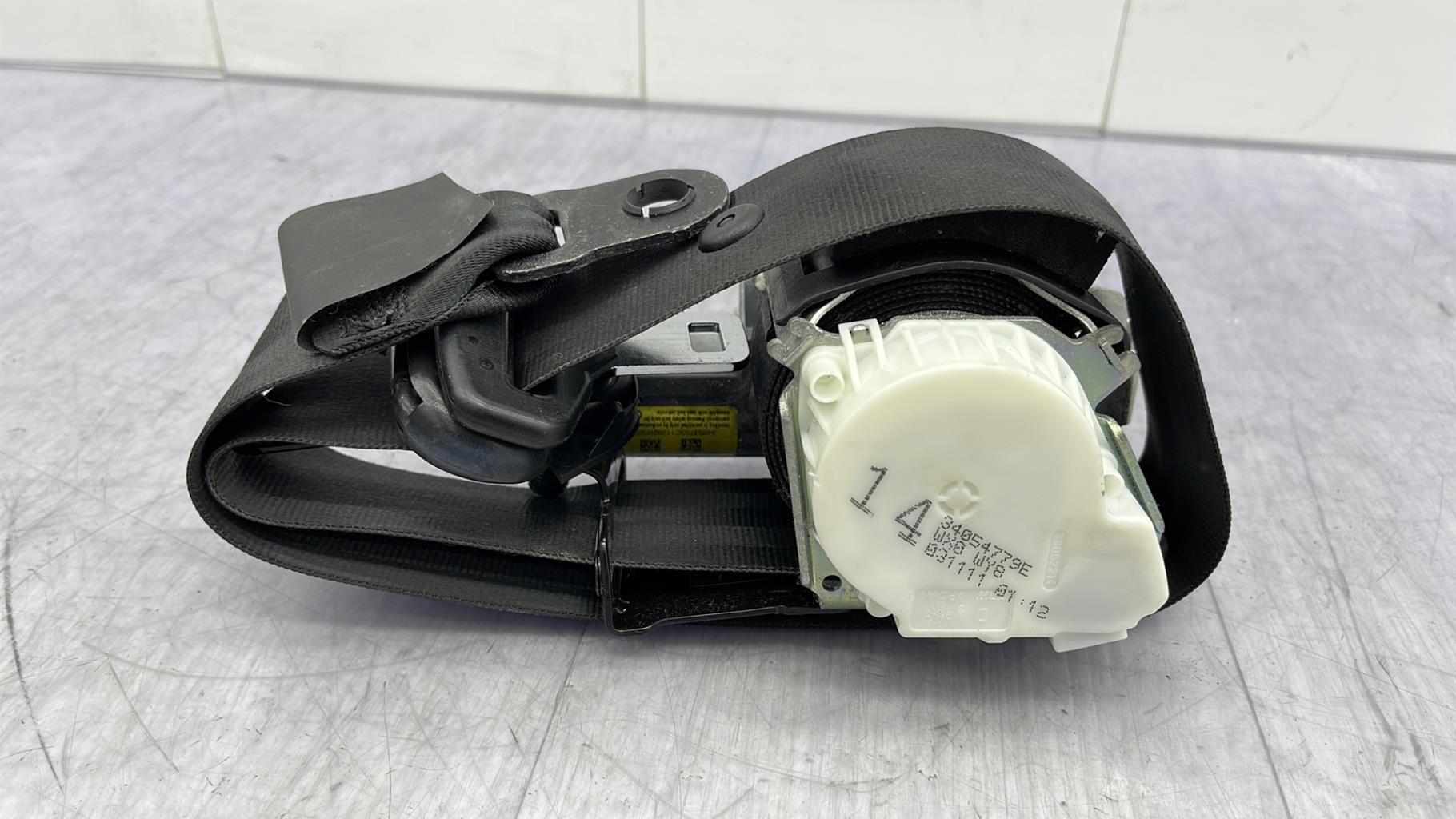 Cintura di sicurezza anteriore sinistra FORD FIESTA 6 PHASE 1 Diésel - 1