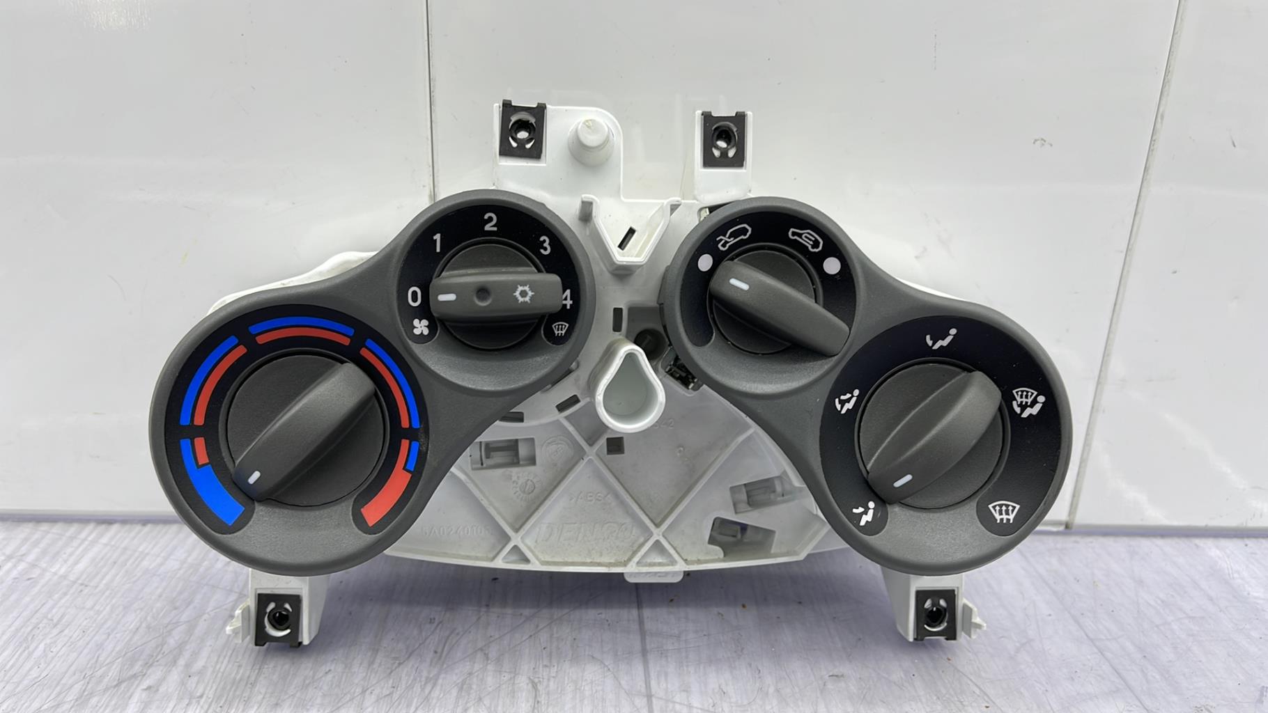 Commande chauffage FIAT PANDA 2 PHASE 1 Essence - 1
