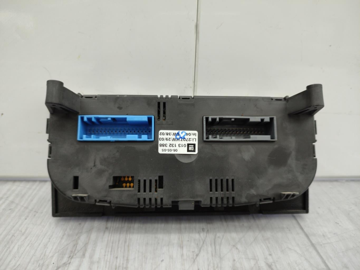 Commande chauffage OPEL MERIVA A PHASE 1 Essence - 1