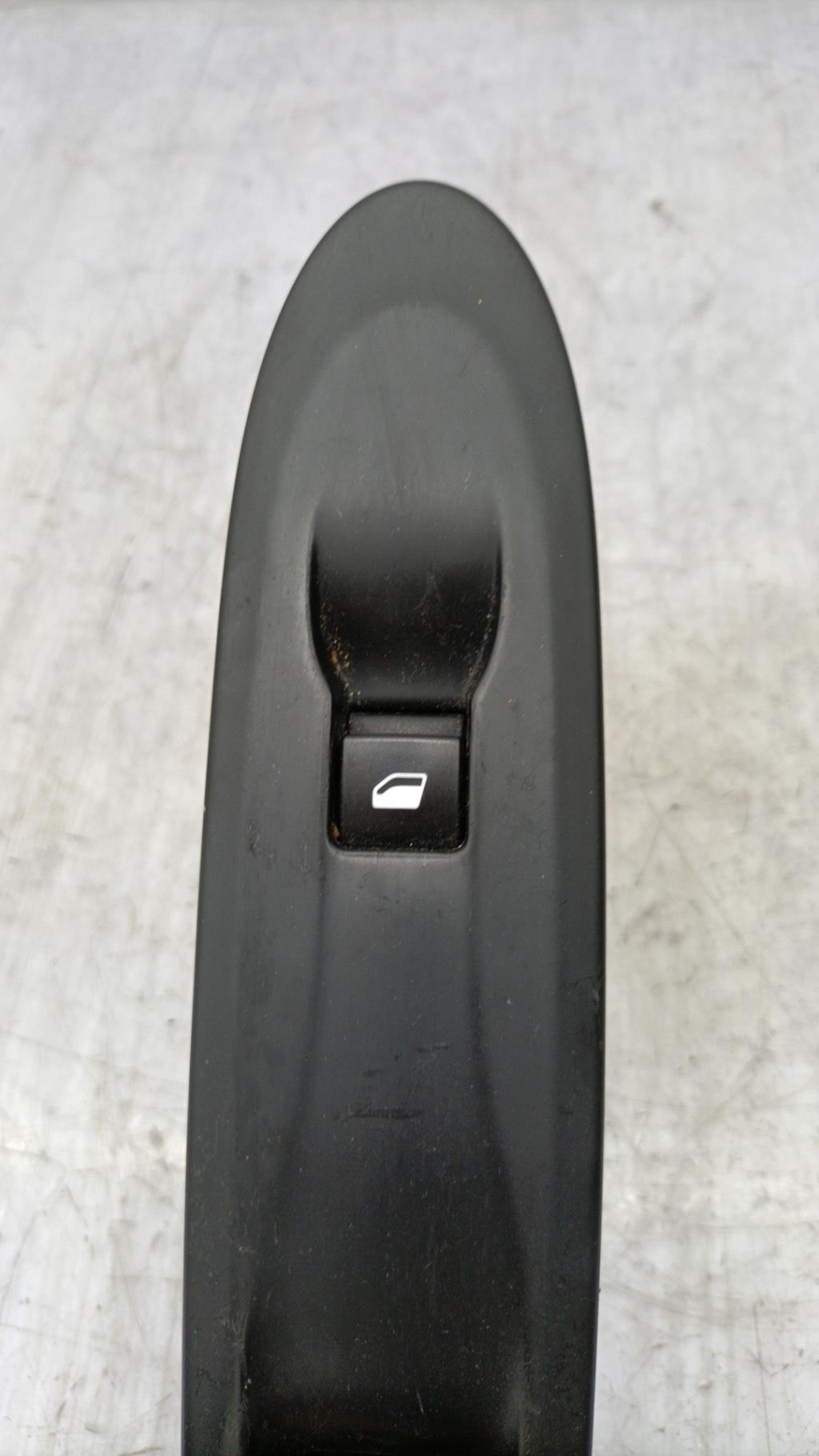 Interruttore lavacristalli anteriore destro CITROEN DS3 PHASE 1 Diésel - 1