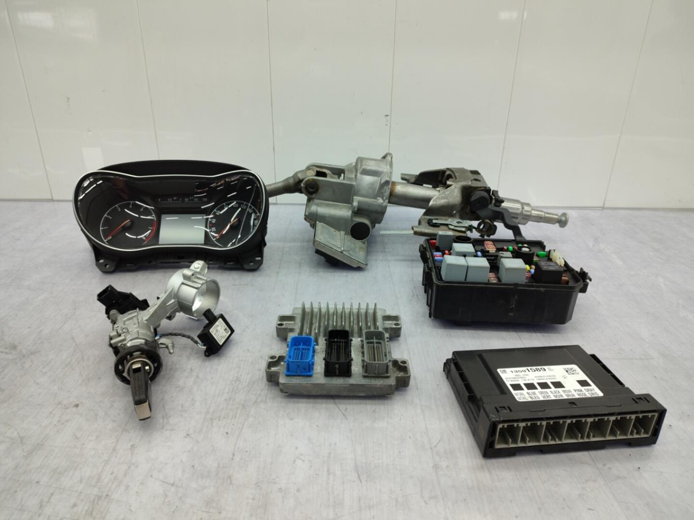 Kit de demarrage OPEL CORSA E Essence - 1