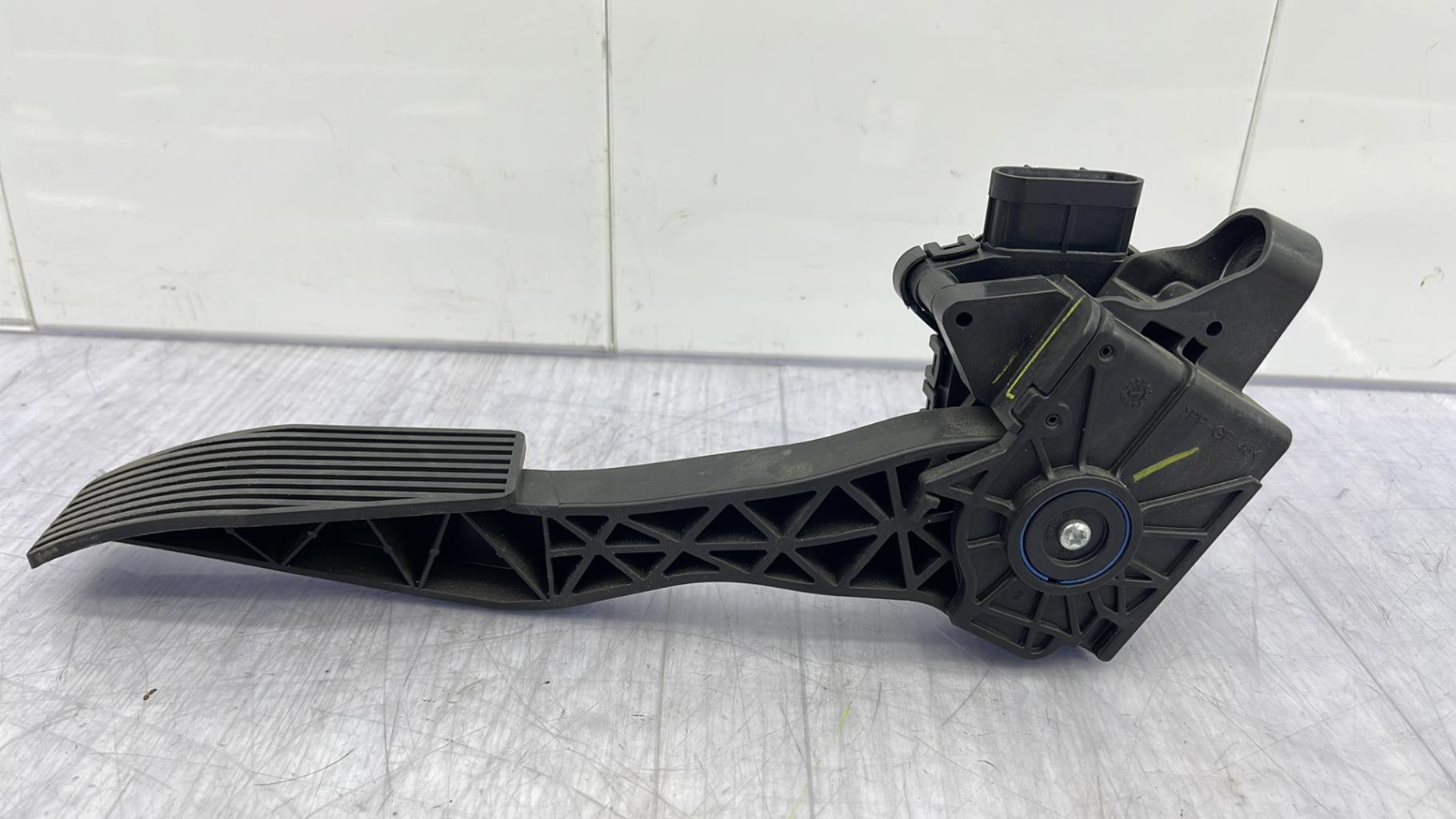 Pedale acceleratore OPEL MERIVA B PHASE 1 Gasolina - 1