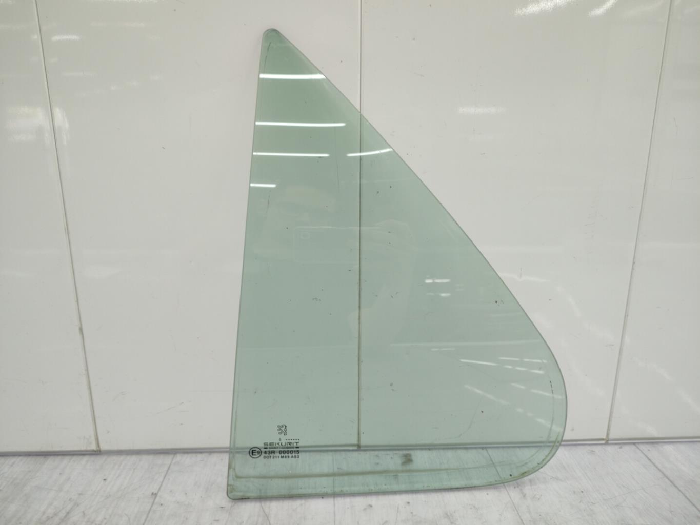 Ventanilla triangular trasera izquierda (puerta) PEUGEOT 306 PHASE 1 Gasolina - 1