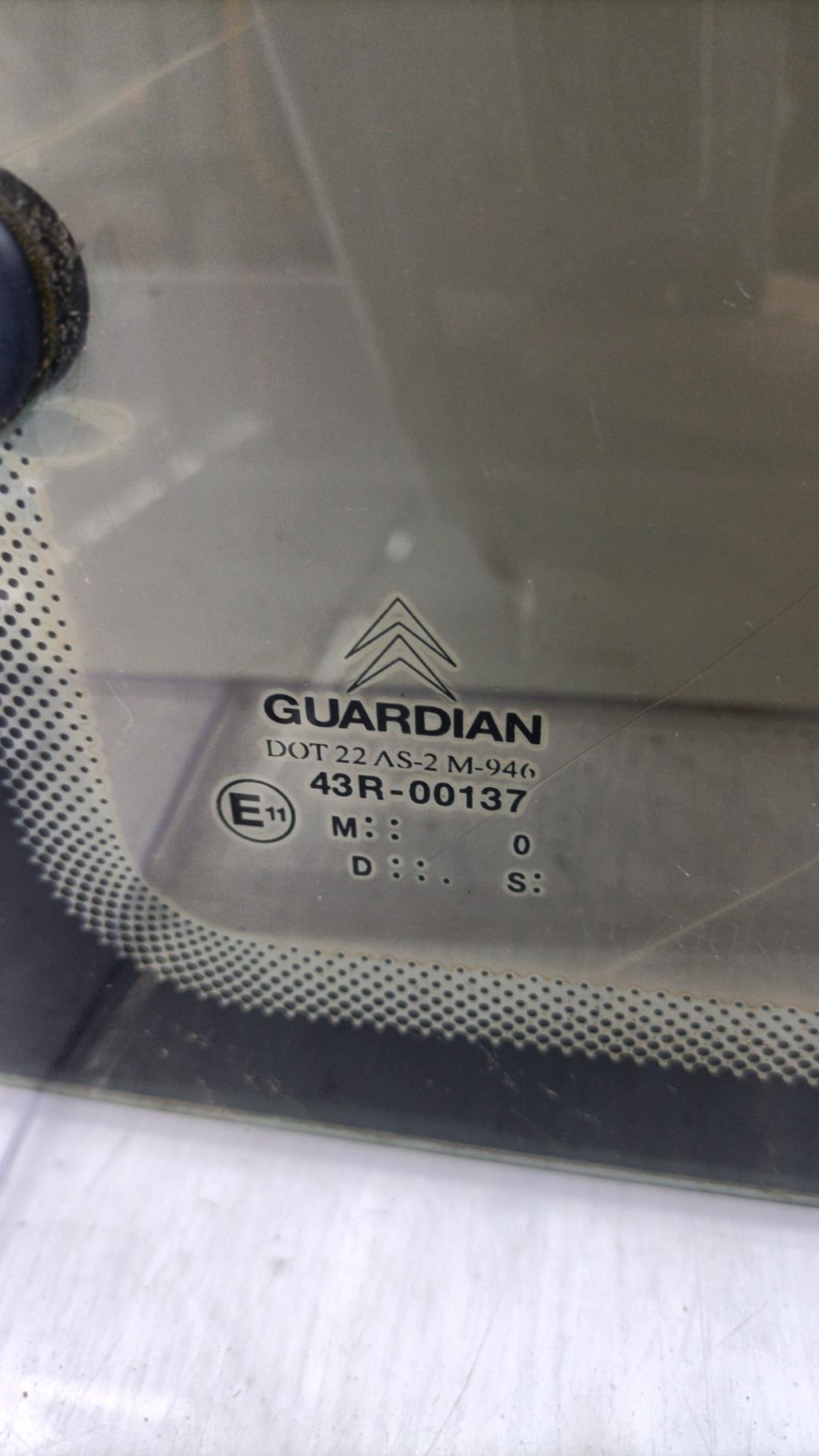 Custode arriere gauche CITROEN SAXO PHASE 1 Essence - 1