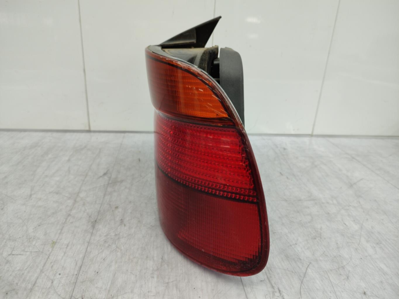 Fanale posteriore principale destro (luci) BMW SERIE 5 E39 PHASE 2 Diésel - 1