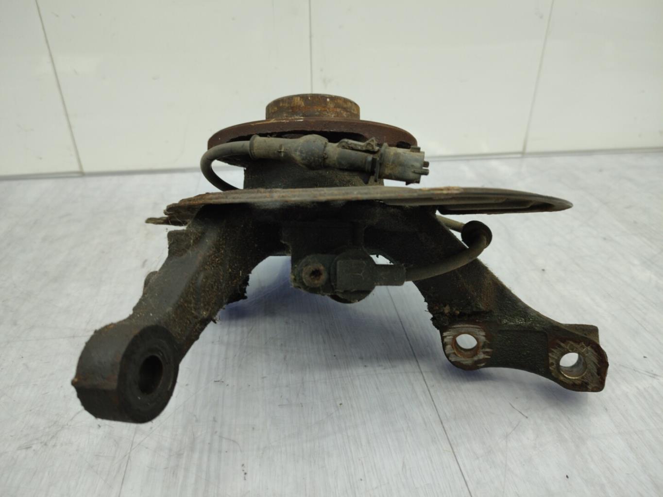 Fusee avant gauche OPEL MERIVA A PHASE 1 Essence - 1