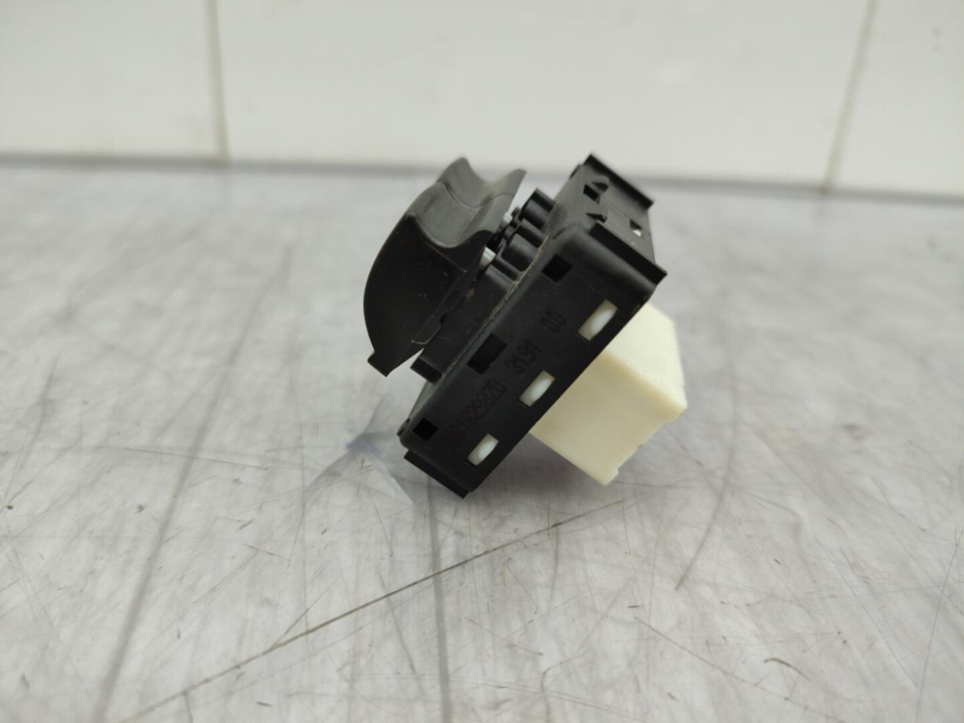 Interruttore lavacristalli anteriore sinistro CITROEN C3 3 PHASE 2 Gasolina - 1
