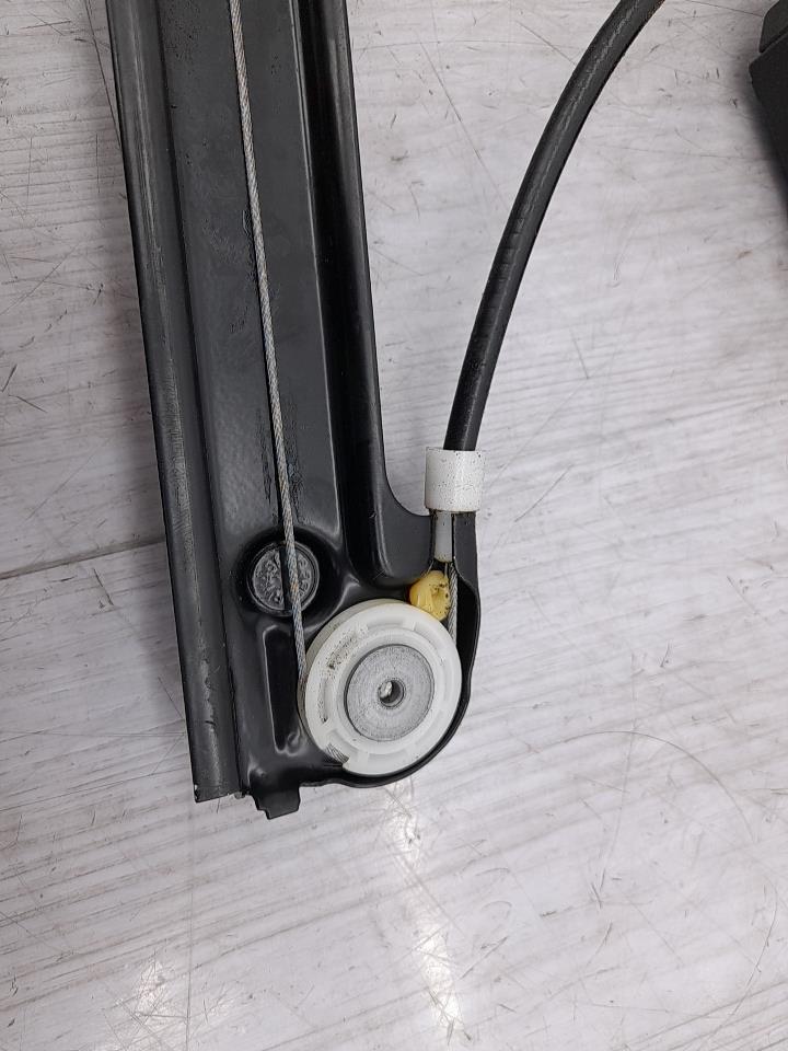 Alzacristalli elettrico posteriore sinistro VOLKSWAGEN POLO 5 PHASE 1 Gasolina - 1