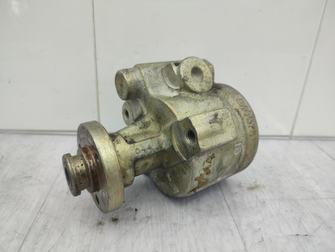 Pompe de direction RENAULT SCENIC 1 PHASE 1 Essence - 1