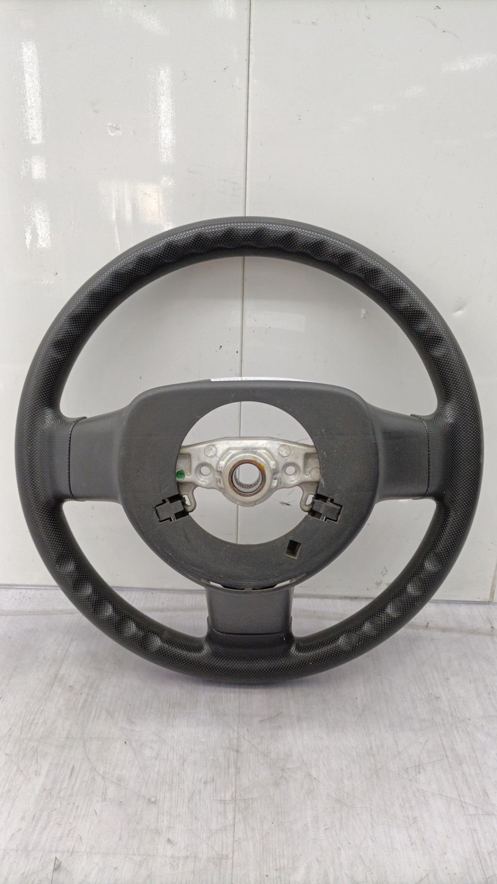 Volant PEUGEOT 107 PHASE 1 Essence - 1