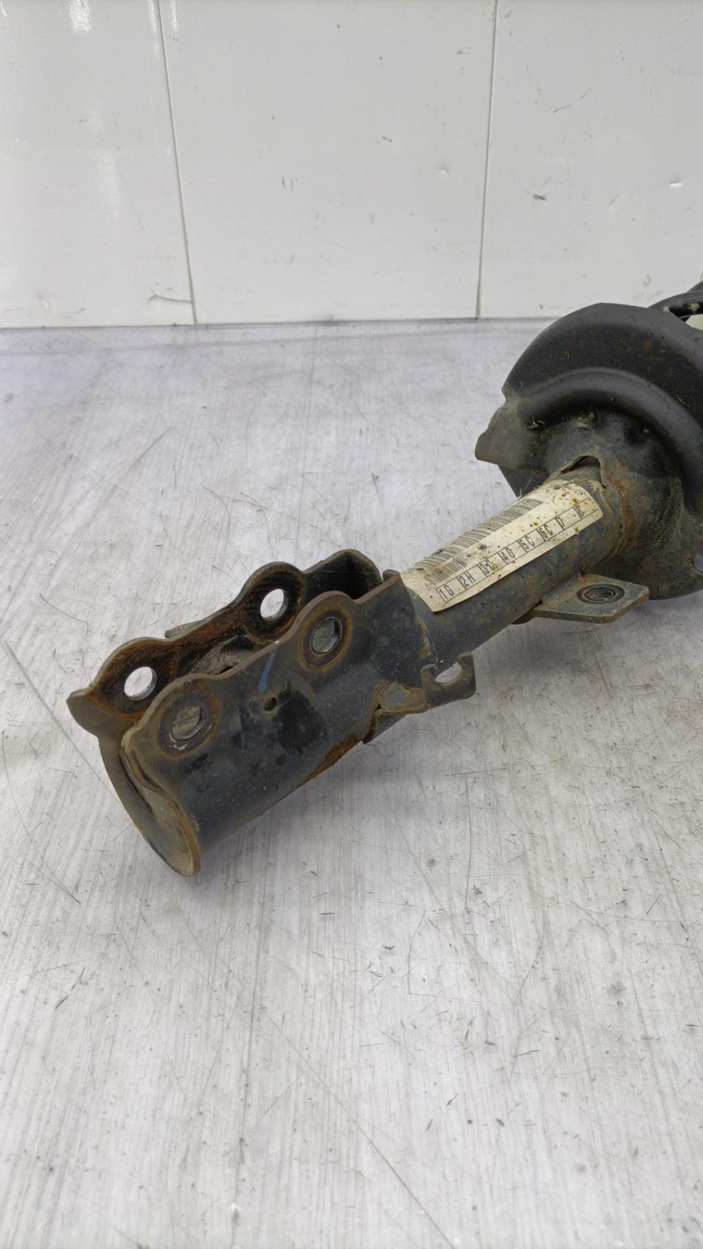 Ammortizzatore anteriore sinistro FORD FIESTA 6 PHASE 1 Diésel - 1