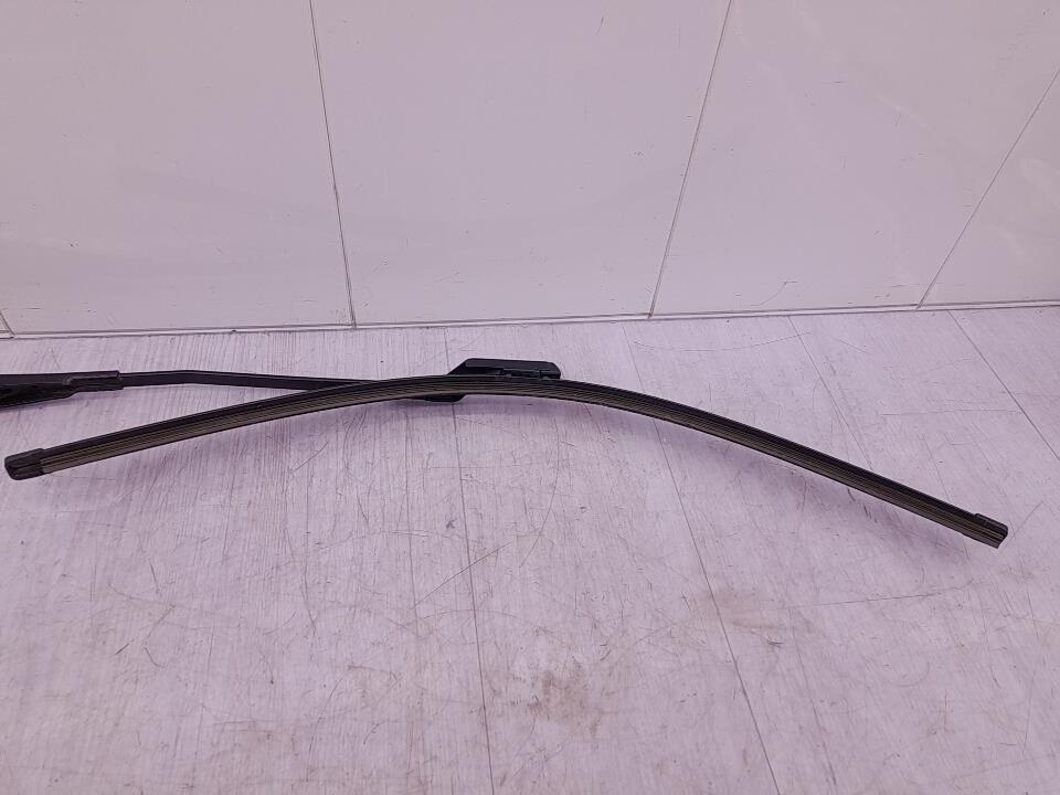 Braccio tergicristallo anteriore destro PEUGEOT 308 1 SW PHASE 2 BREAK Diésel - 1