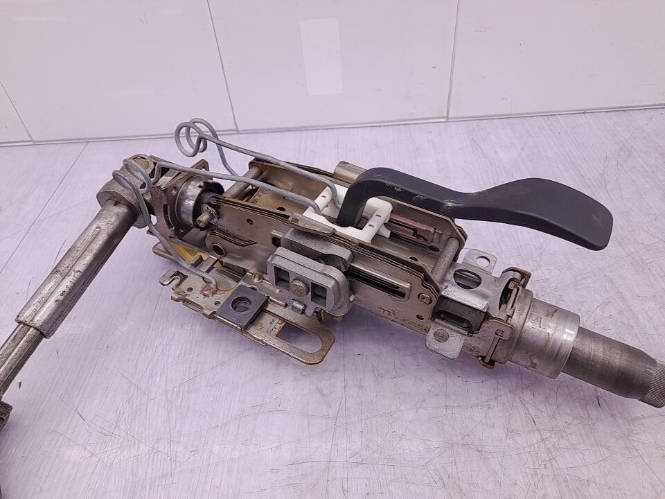Colonne de direction VOLKSWAGEN POLO 4 PHASE 1 Essence - 1