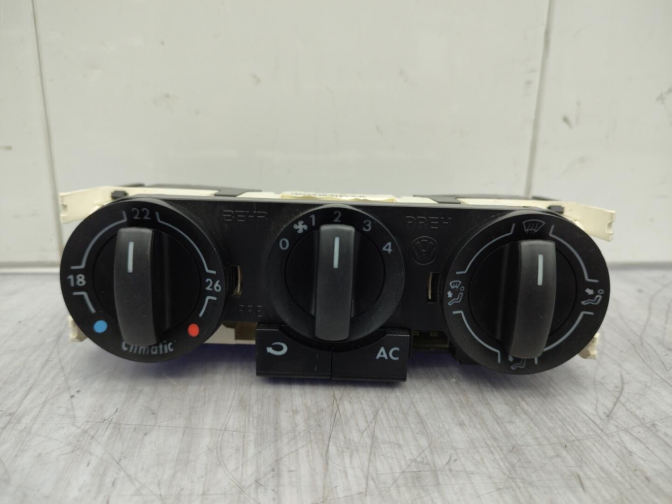 Commande chauffage VOLKSWAGEN POLO 4 PHASE 1 Essence - 1