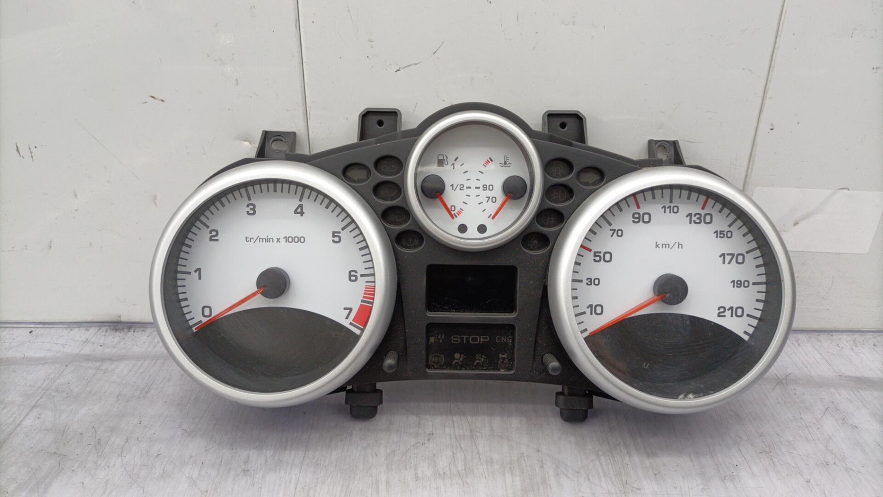 Tachimetro PEUGEOT 206+ Gasolina - 1