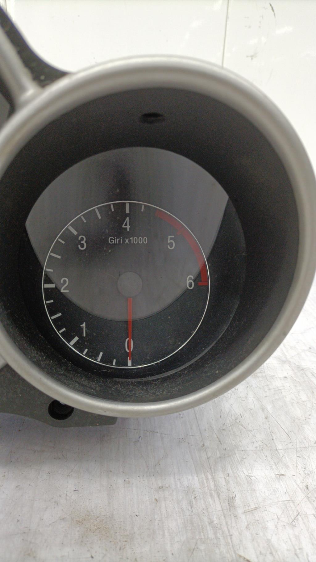 Compteur ALFA ROMEO 147 PHASE 1 Diesel - 1