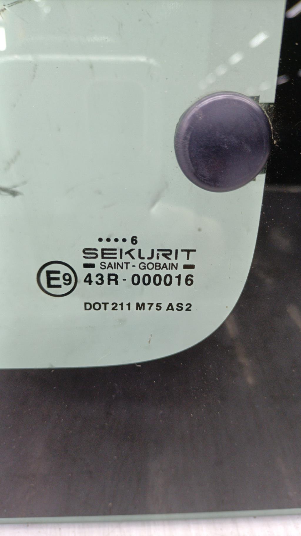 Custode arriere droit CITROEN BERLINGO 1 PHASE 2  - 1