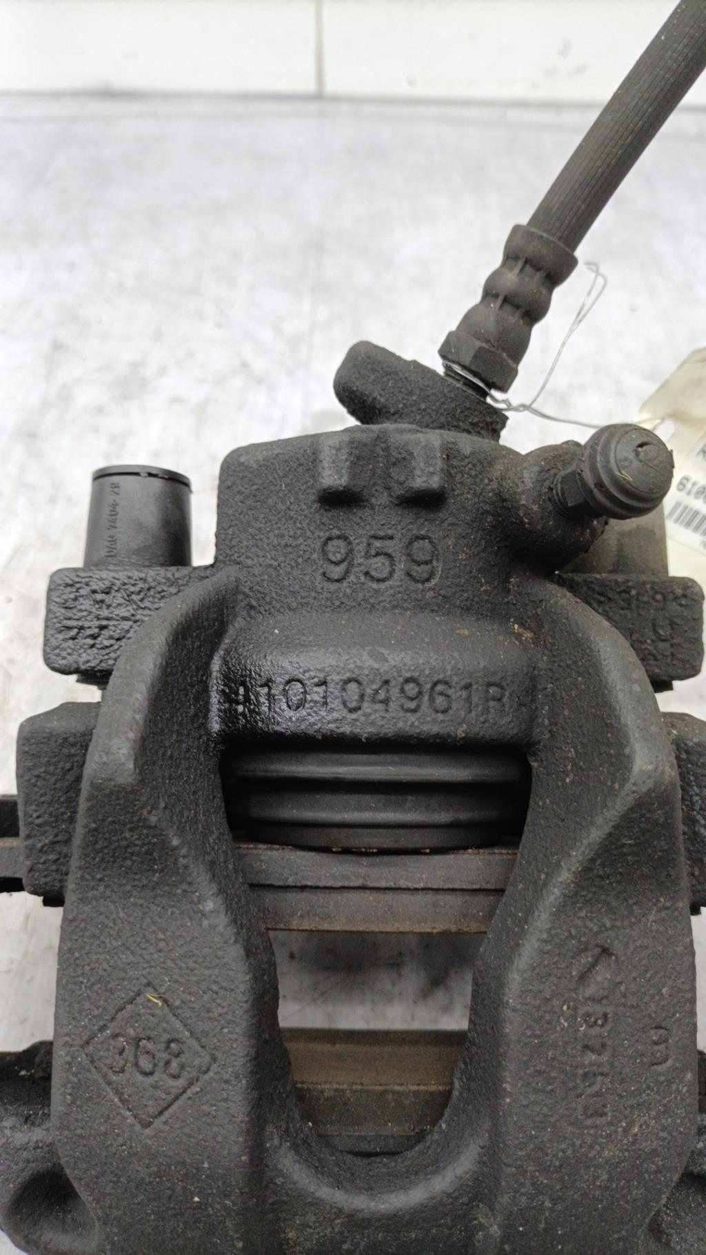 Etrier avant gauche (freinage) RENAULT CLIO 4 PHASE 1 Diesel - 1