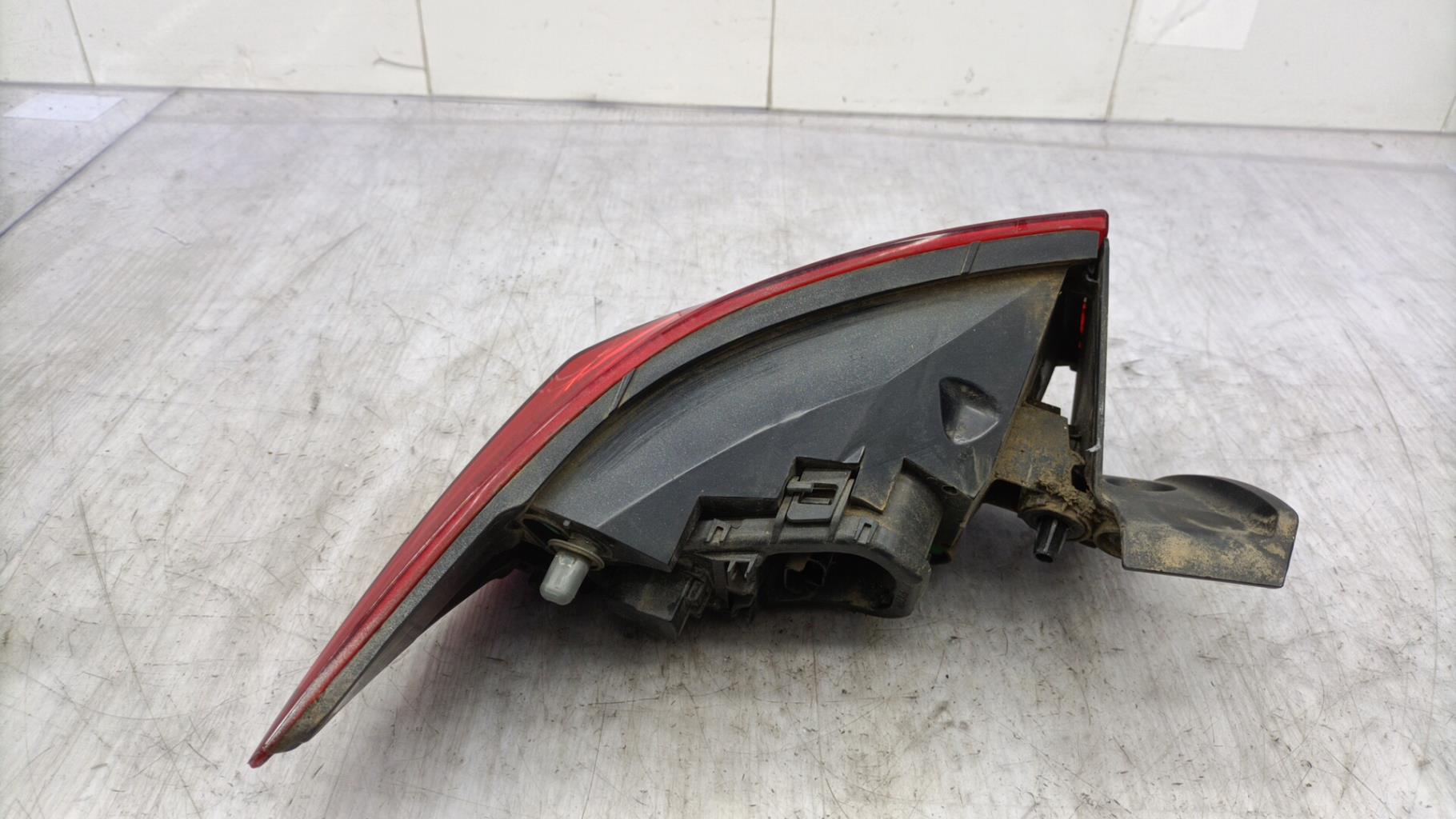 Fanale posteriore principale destro (luci) RENAULT CLIO 4 PHASE 1  - 1