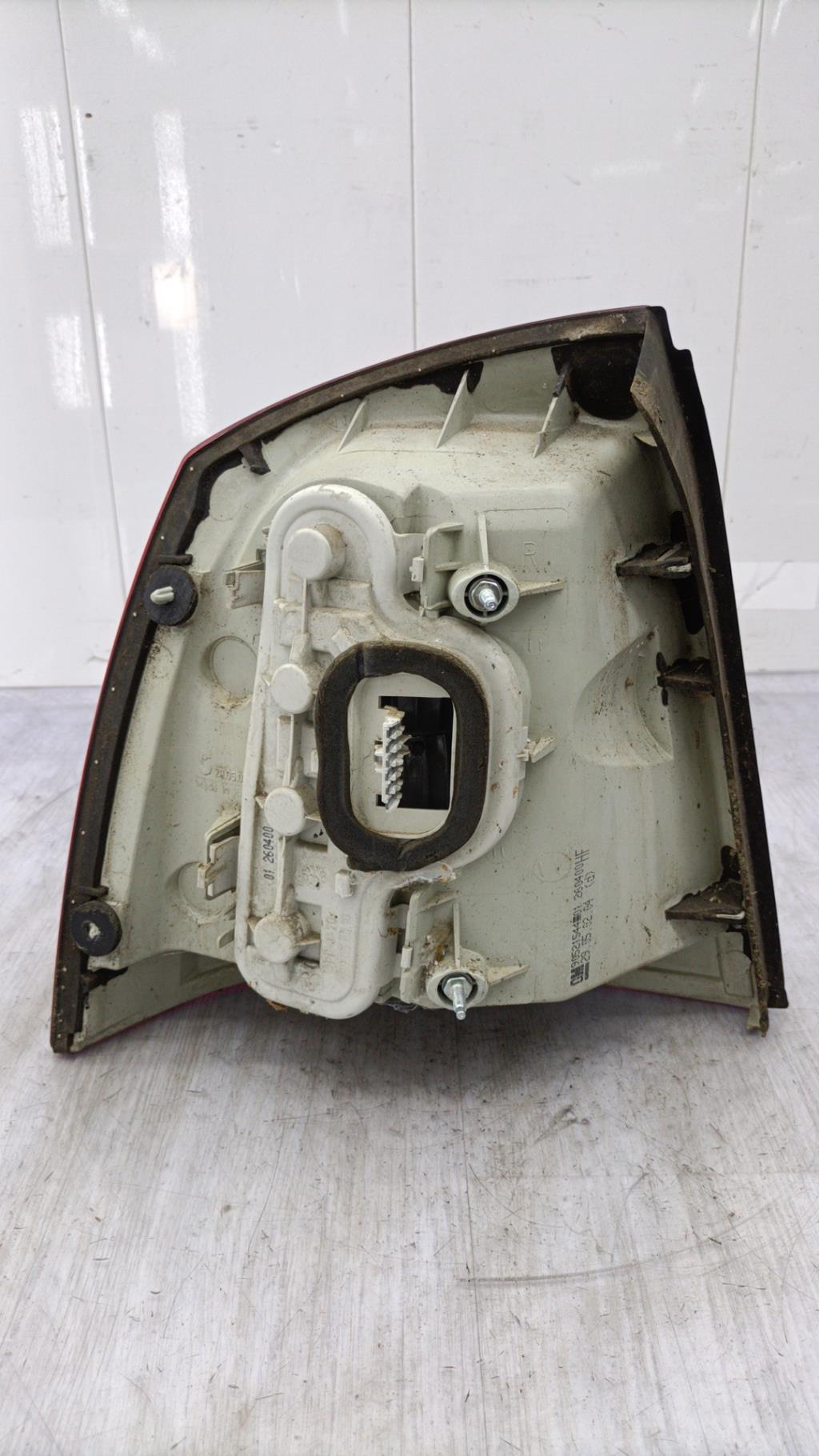 Fanale posteriore principale destro (luci) OPEL ASTRA G Gasolina - 1