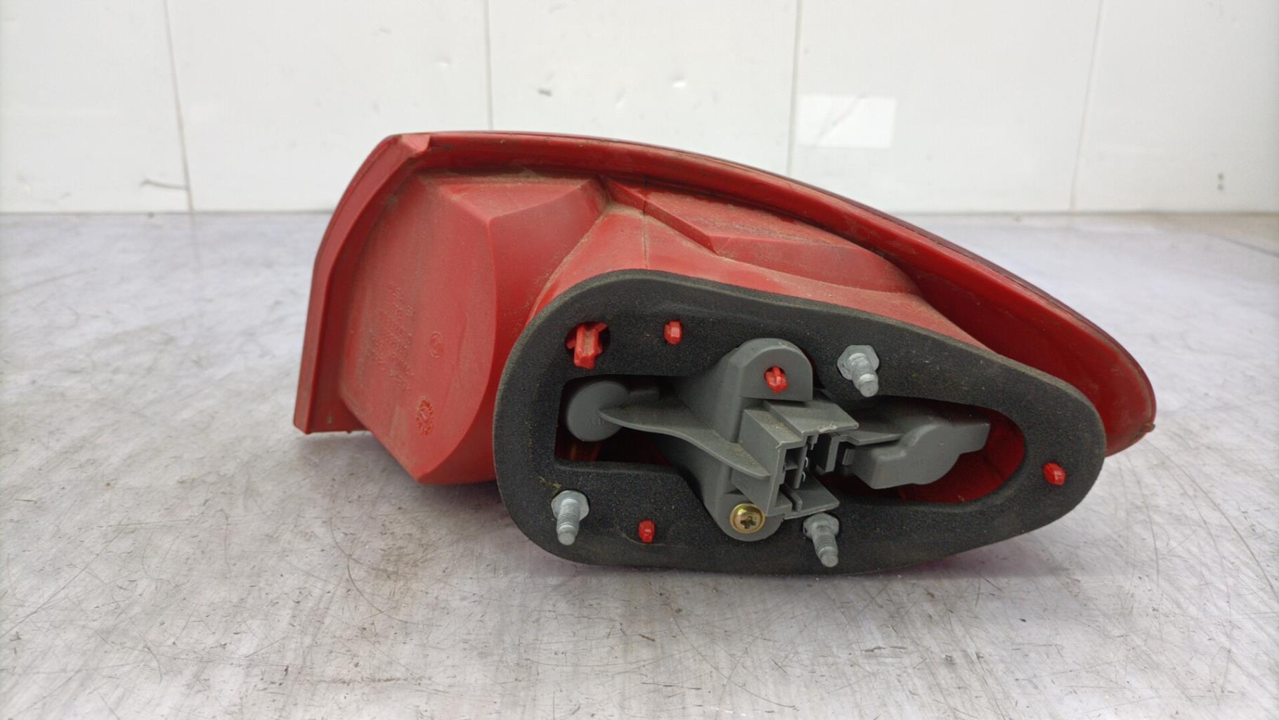 Fanale posteriore principale sinistro (luci) ALFA ROMEO 147 PHASE 1 Diésel - 1