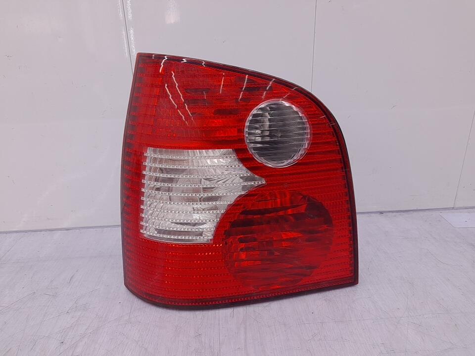 Fanale posteriore principale sinistro (luci) VOLKSWAGEN POLO 4 PHASE 1 Diésel - 1