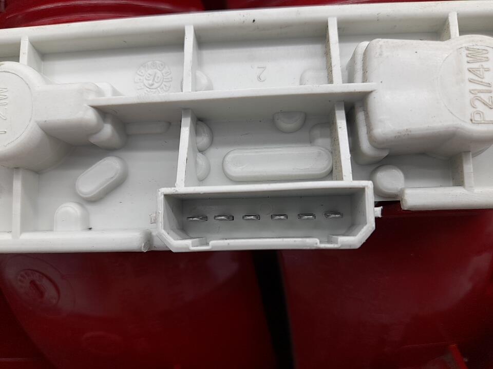 Fanale posteriore principale sinistro (luci) SKODA FABIA 1 PHASE 1 Diésel - 1