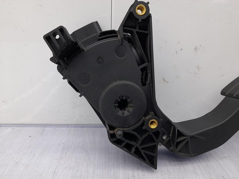 Pedale acceleratore RENAULT CLIO 4 PHASE 1 Diésel - 1