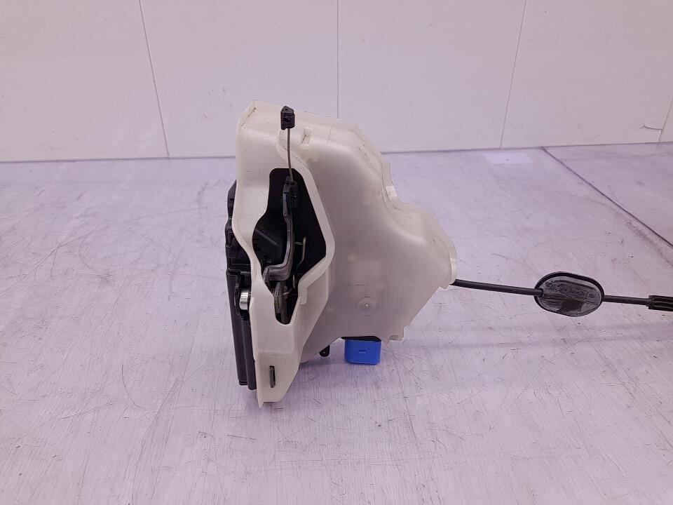 Serrure arriere droit VOLKSWAGEN GOLF PLUS PHASE 2 Essence - 1