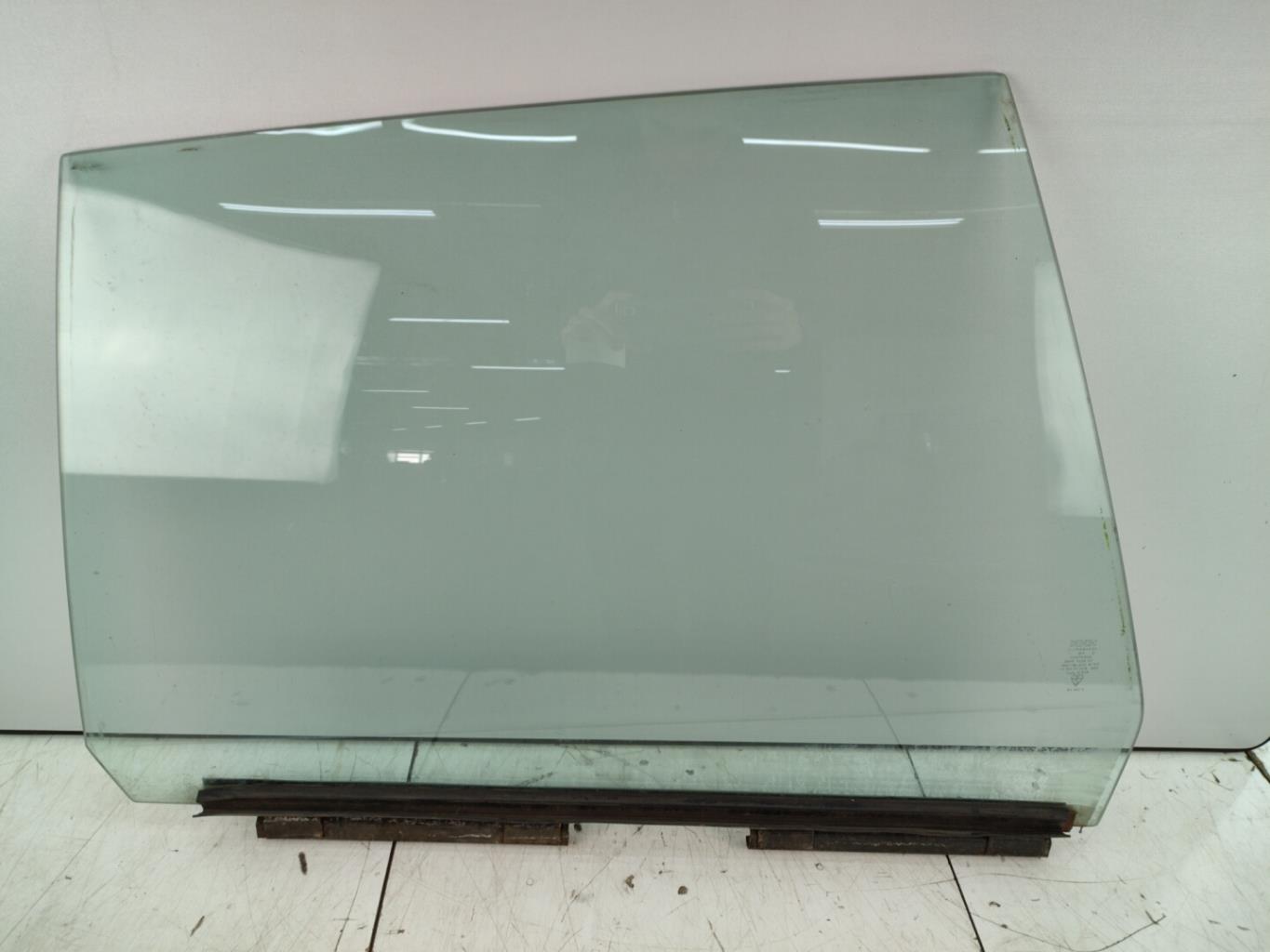 Vitre arriere droit CITROEN CX Diesel - 1