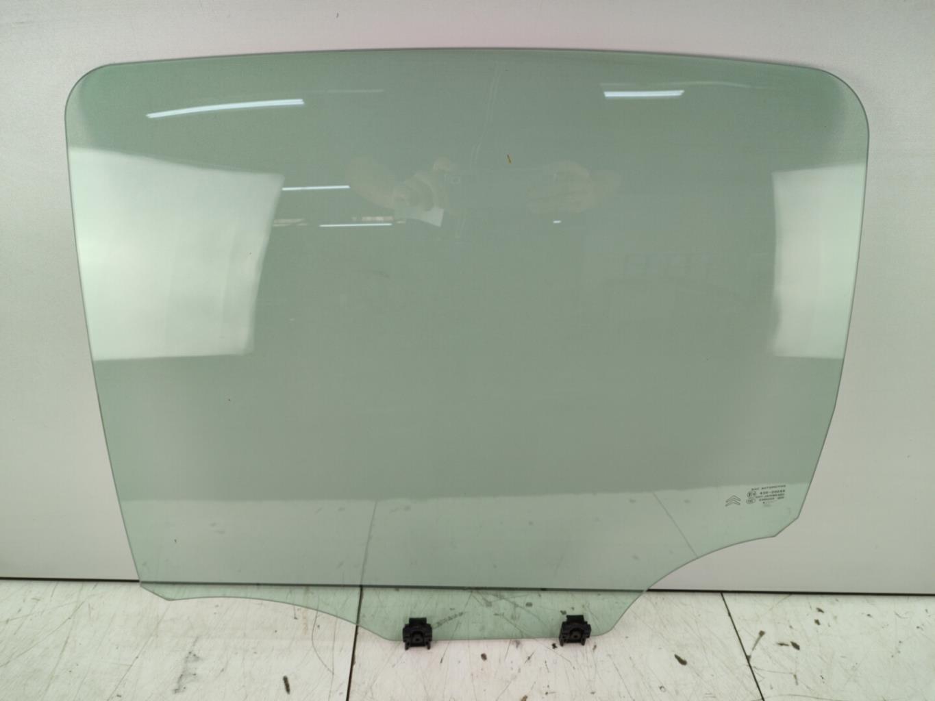 Vetro posteriore sinistro CITROEN C3 2 PHASE 2 Diésel - 1