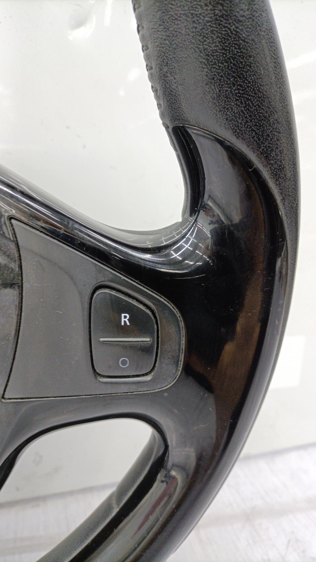 Volant RENAULT CLIO 4 PHASE 1 Diesel - 1