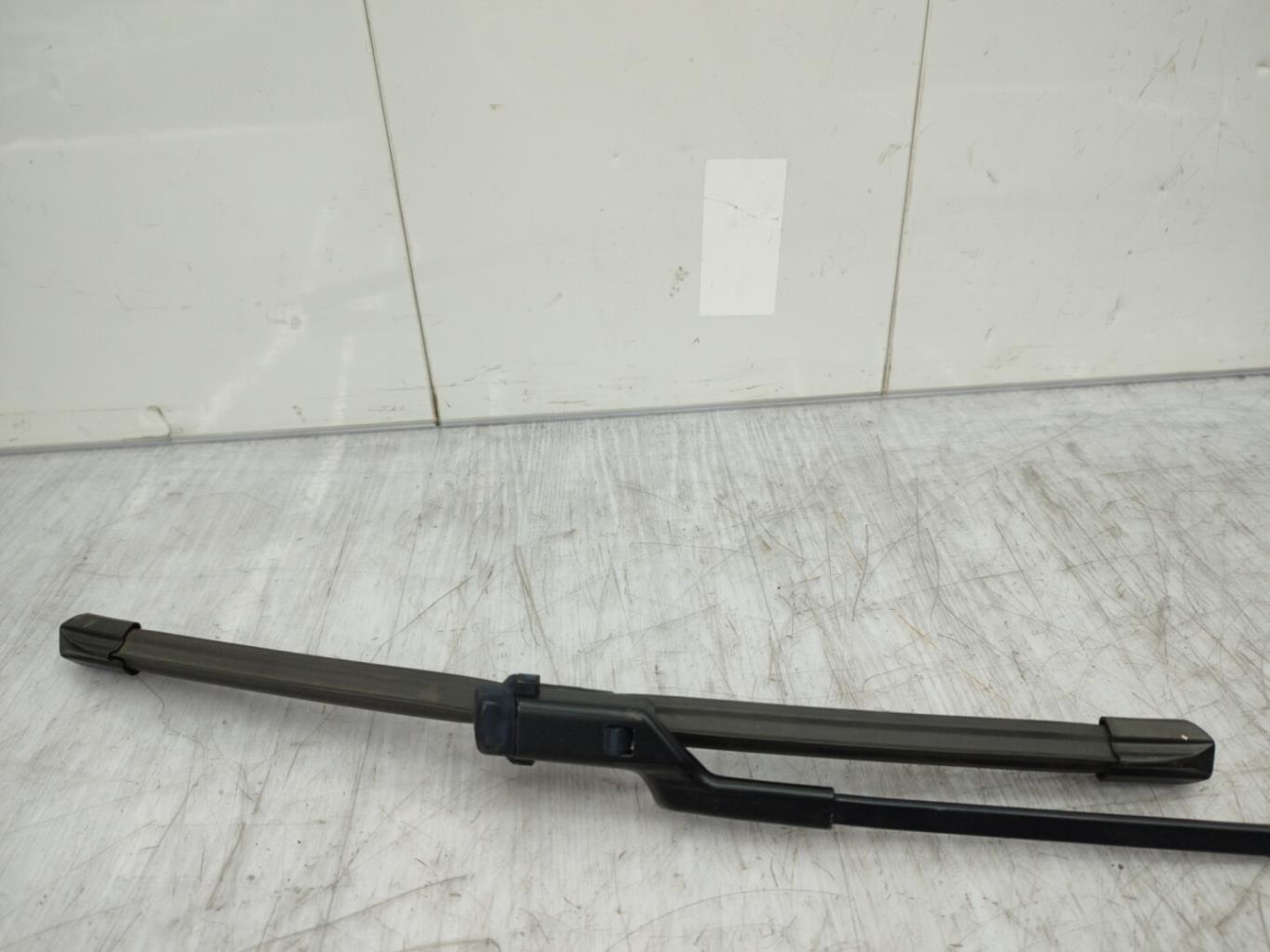 Braccio tergicristallo anteriore destro VOLKSWAGEN POLO 5 PHASE 1 Diésel - 1
