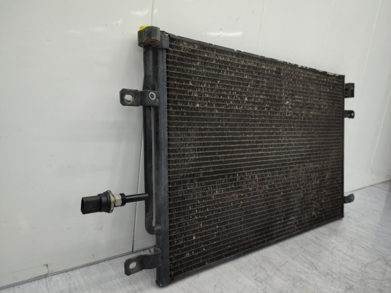 Condenseur de clim AUDI A4 2 AVANT PHASE 2 BREAK Diesel - 1