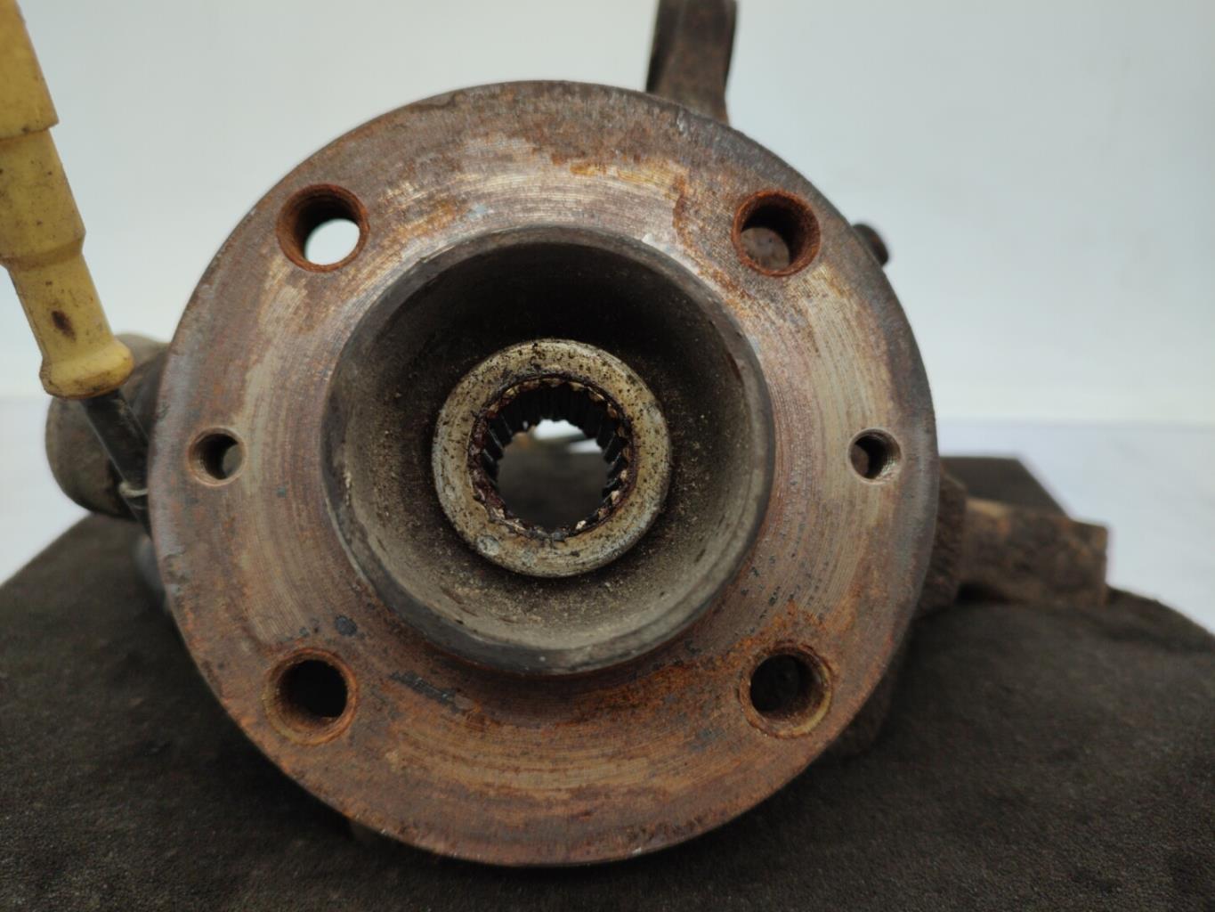 Fusee avant droit RENAULT CLIO 2 PHASE 2 Essence - 1